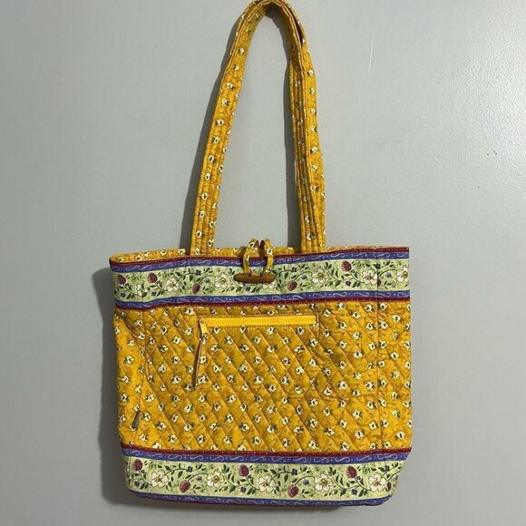 Maggi B Quilted Yellow Floral Purse/tote Inner Pockets, small bag attached NWOT - Picture 1 of 10